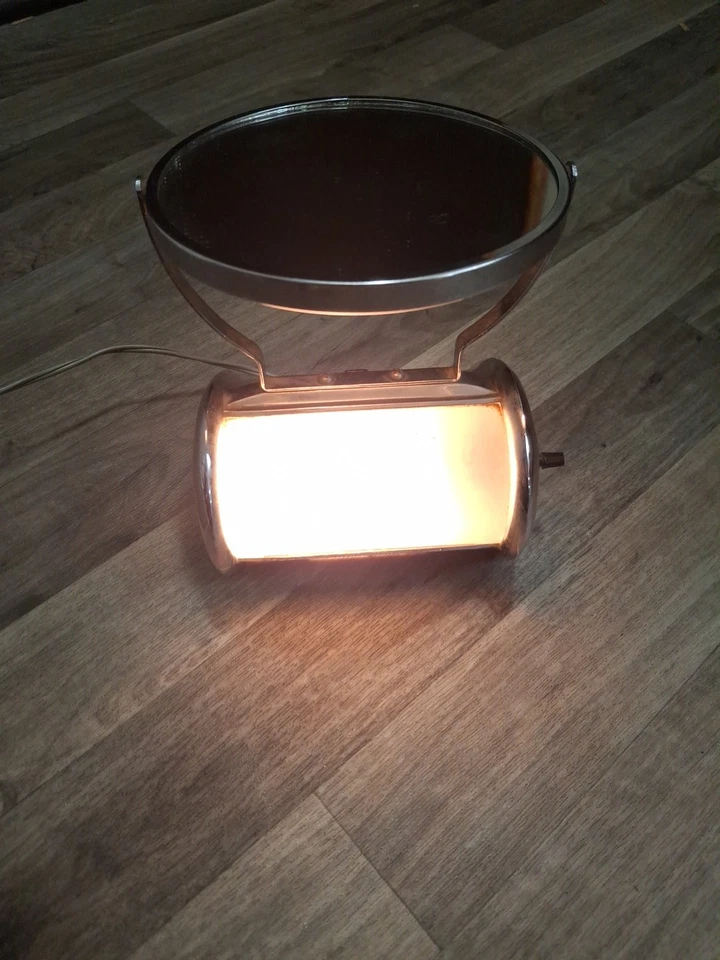 ART DECO STREAMLINE CROMO LUPA ÓPTICA TOCADOR DOBLE ESPEJO LÁMPARA ACME 30's Foto 3 de 4