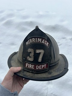 Vintage Cairns Bros. FD Fiberglass Helmet w/ Leather Badge 37