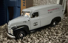 1995 JOHN DEERE EXPO 1949 CHEVROLET SUBURBAN NOS — photo 1