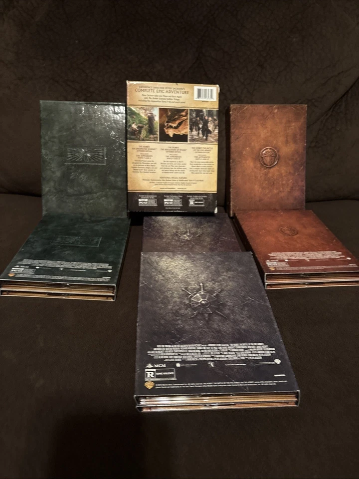 The Hobbit Motion Picture Trilogy Extended Edition 15-Disc DVD Box Set - Image 4 of 4