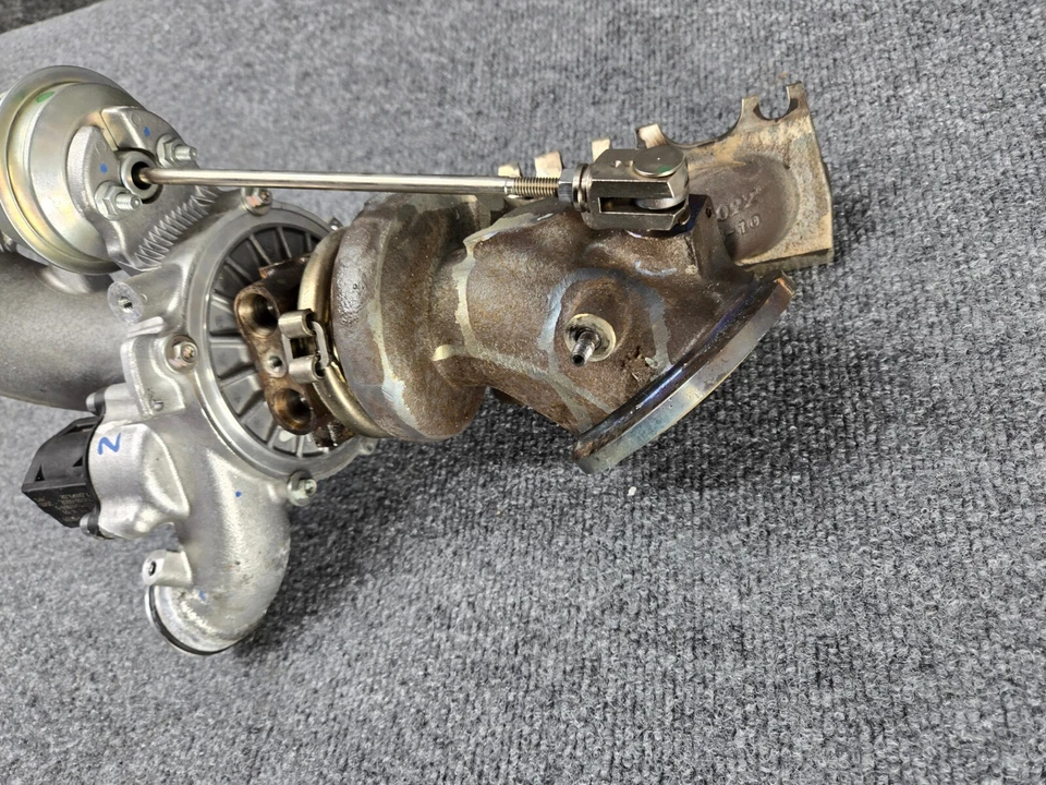 motor turbocompresor turbo mercedes w222 e450 sl450 s450 oem Foto 4 de 4