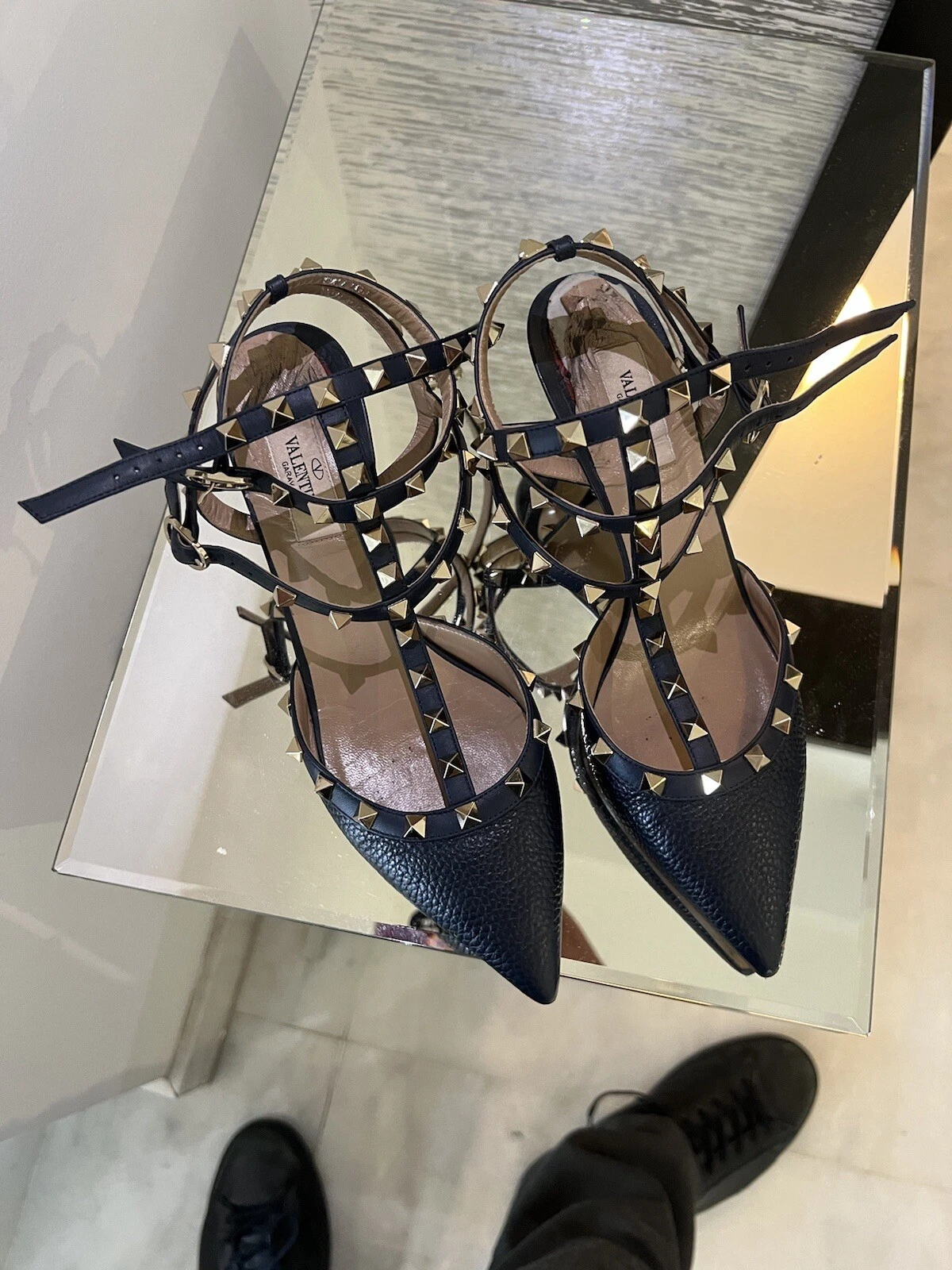 Autentiche décolleté Valentino taglia 40 nere con borchie Valentino