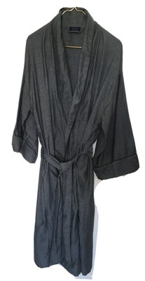 izod robe