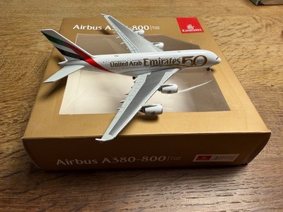 K-60) Herpa 536202 Wings 1:500 Emirates Airbus A380 -UAE 50th Anniversary A6-EVG