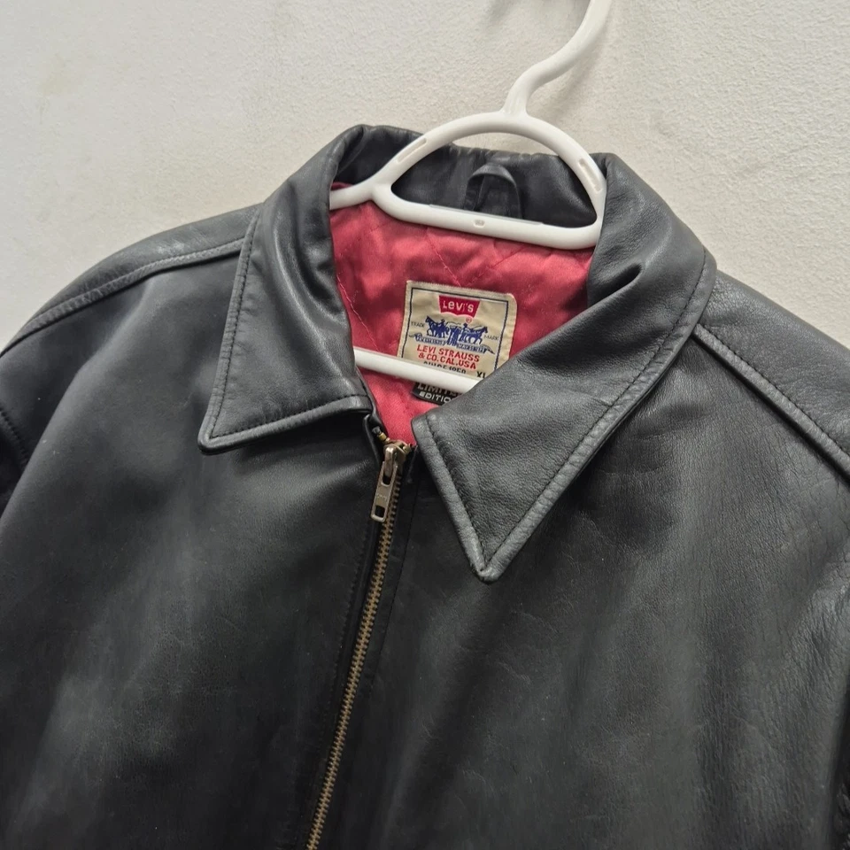 Chaqueta Bomber Café Racer Levi's Vintage Edición Limitada Cuero Negro Talla XL Foto 2 de 4