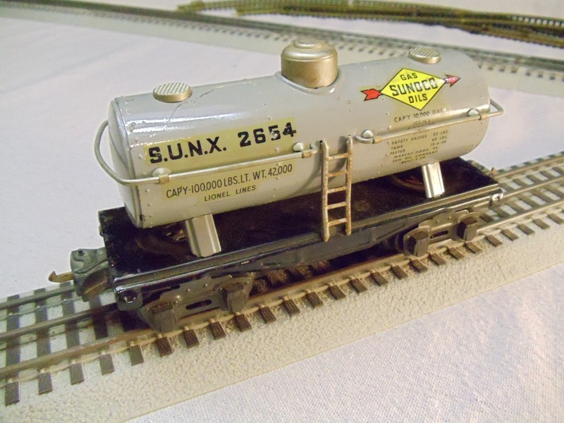Lionel Prewar O Gauge Tank Car #2654 SUNOCO Gas & Oils Gray Single Dome with Box