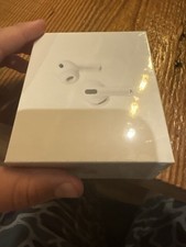 Apple AirPods Pro Wireless Bluetooth Earbuds Built-in Microphone White