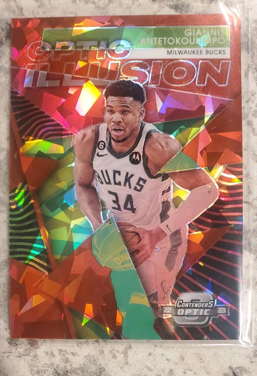GIANNIS ANTETOKOUNMPO 2022-23  Contenders Optic Illusion Red Cracked Ice MINT
