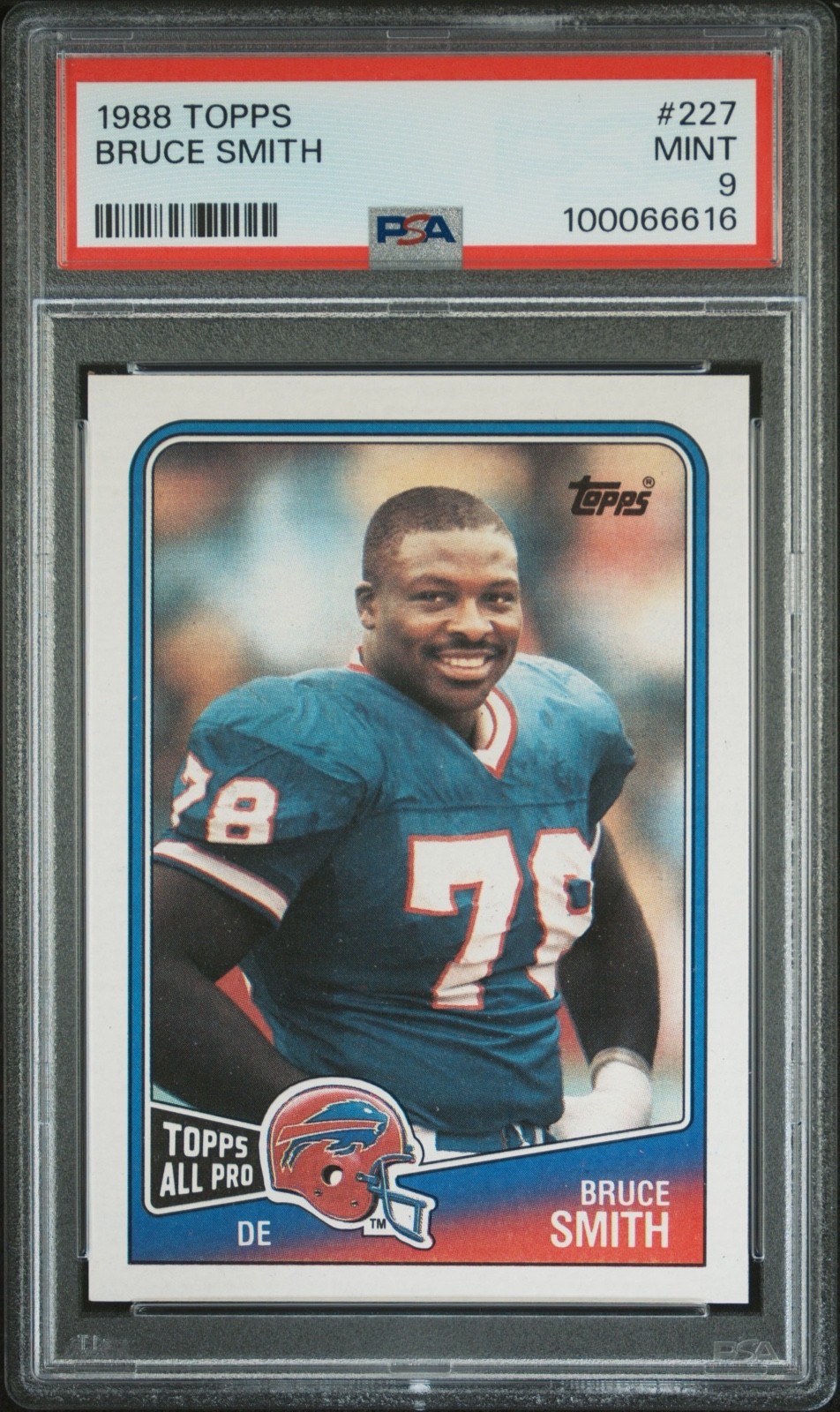 🔥 1988 Topps - BRUCE SMITH #227 (HOF) - PSA 9!