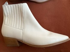 Woman s Marc Fisher MLYARITA Pointy Toe Bootie Size 8M