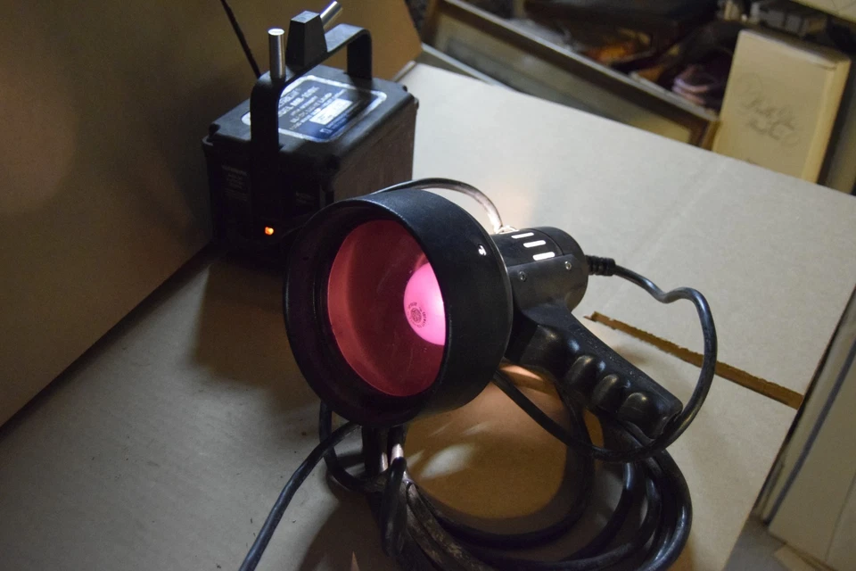 SPECTROLINE MB-100X BLACK LIGHT INDUSTRIAL LAMP **TESTED** **READ** - Image 2 of 4
