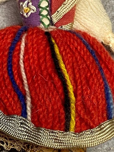 VINTAGE 5 1/2 INCH 100% WOOL YARN DOLL MADE IN PORTUGAL - Picture 5 of 9