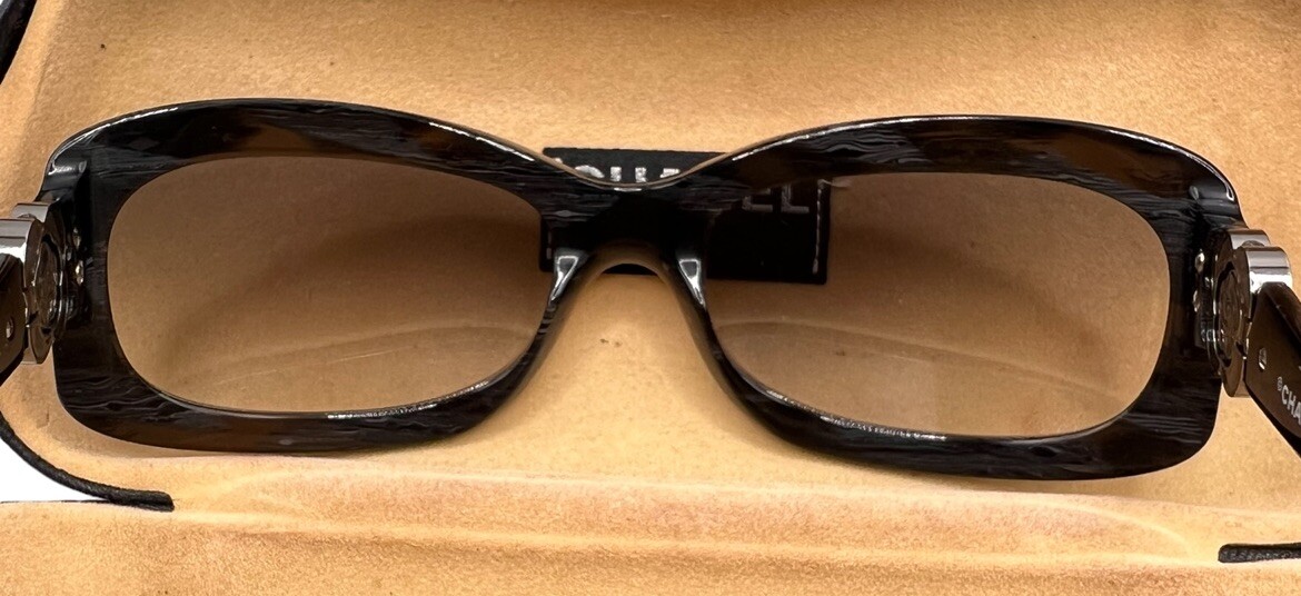 RARE CHANEL UNISEX SUNGLASSES 5127-B MADE IN ITALY SHADES GLASSES AUTHENTIC RARE CHANEL UNISEX SUNGLASSES 5127 5127-B MADE IN ITALY  main image 2