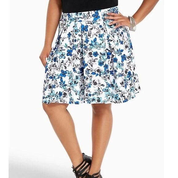 TORRID Women s Floral Scuba Skater A line Skirt Stretch Summer