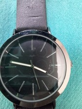 Minimalist Black Dial Quartz Watch Black Case Faux Leather Strap Unisex