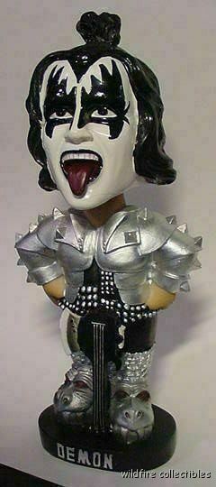 KISS GENE SIMMONS BOBBLE HEAD DOLL HEAD ACTION FIGURE collectible dobbles 2002 B