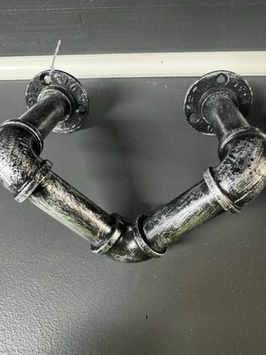 Vintage Industrial Pipe Triangle Towel Hanger - Wall Mounted Retro Silver/Grey