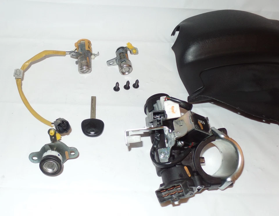 Hyundai Accent 2012-2017 transmisión manual Interruptor de encendido cerradura de puerta con llave y cubierta Foto 2 de 4