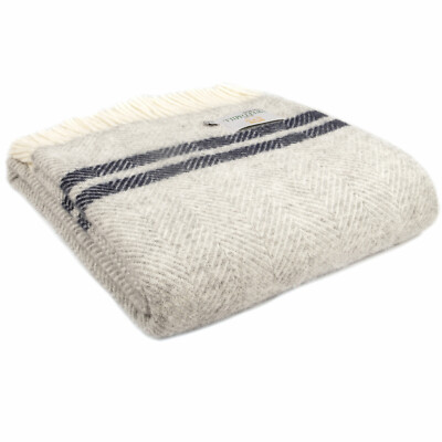 TWEEDMILL TEXTIL KNIETEPPICH 100% Wolle Überwurf FISHBONE SILBERGRAU/MARINEBLAU GESTREIFT
