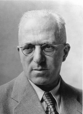 Prof Georg BlumenthalScientist DRobert Koch Institute BerlinPortra- Old Photo