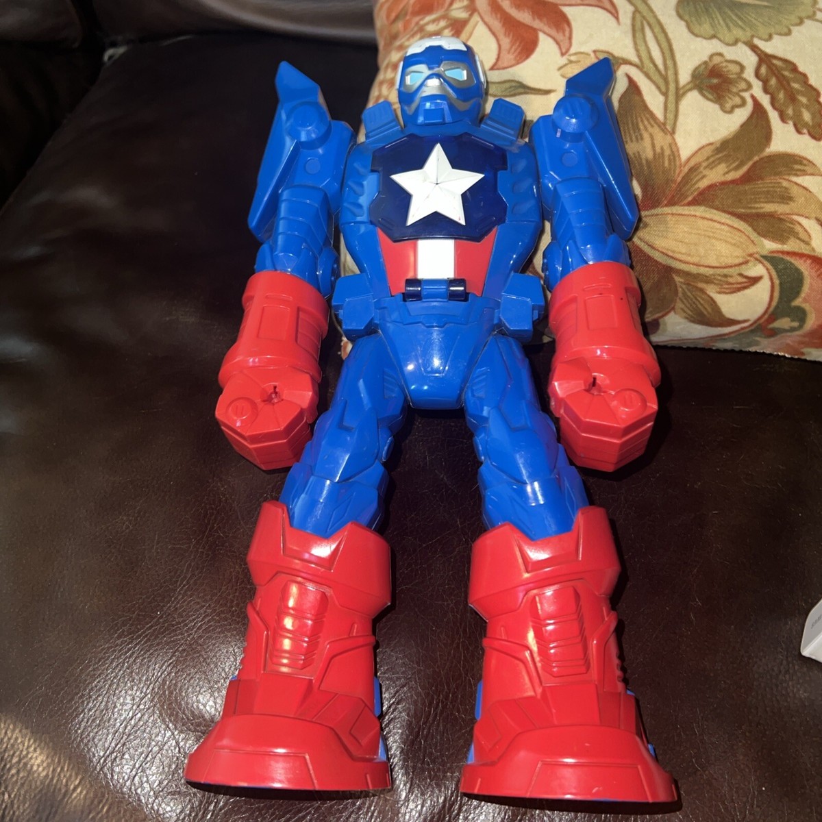 Playskool Marvel Super Hero Mech Armor Captain America Action