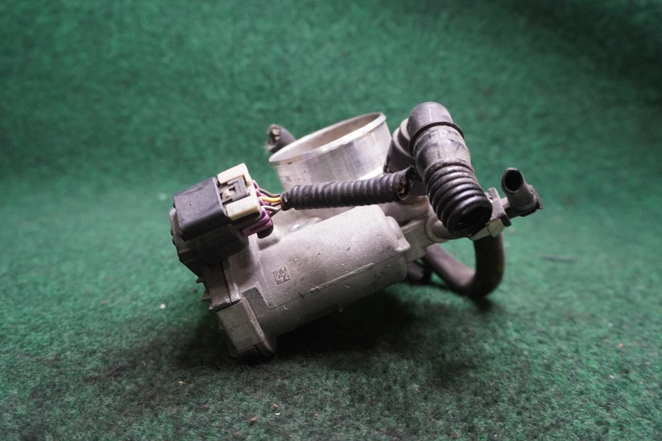 2016 CHEVROLET SONIC 1.8L Throttle Body OEM 55561495 - Image 4 of 4