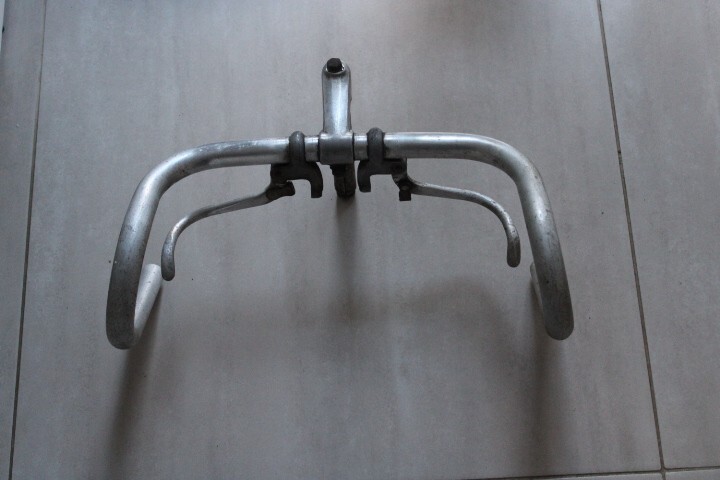 Foto 1 di 8