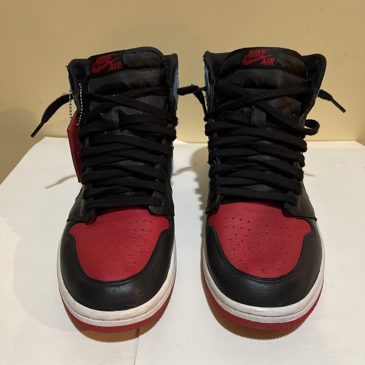 Nike Air Jordan 1 High Retro OG “NC To Chi” Mens 10.5/Womens 12