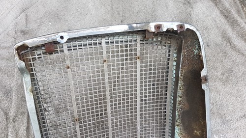 Mercedes Benz MB W114 W115 1968-1976 Front Bonnet Radiator Grill Grille Chrome - Picture 11 of 13