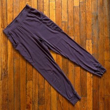 Lululemon Meant To Move Pant 27" Yoga Pants Jogger Women 6 Maroon Workout W5AUOS