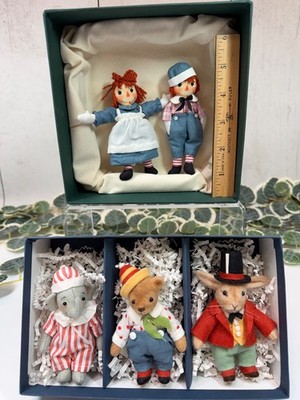R John Wright Miniature Raggedy Ann & Andy with Raggedy Animals 2022