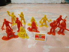 Vintage Red/yellow Plastic Firefighter men Toy Soldier Figures 2 Fire Rescue