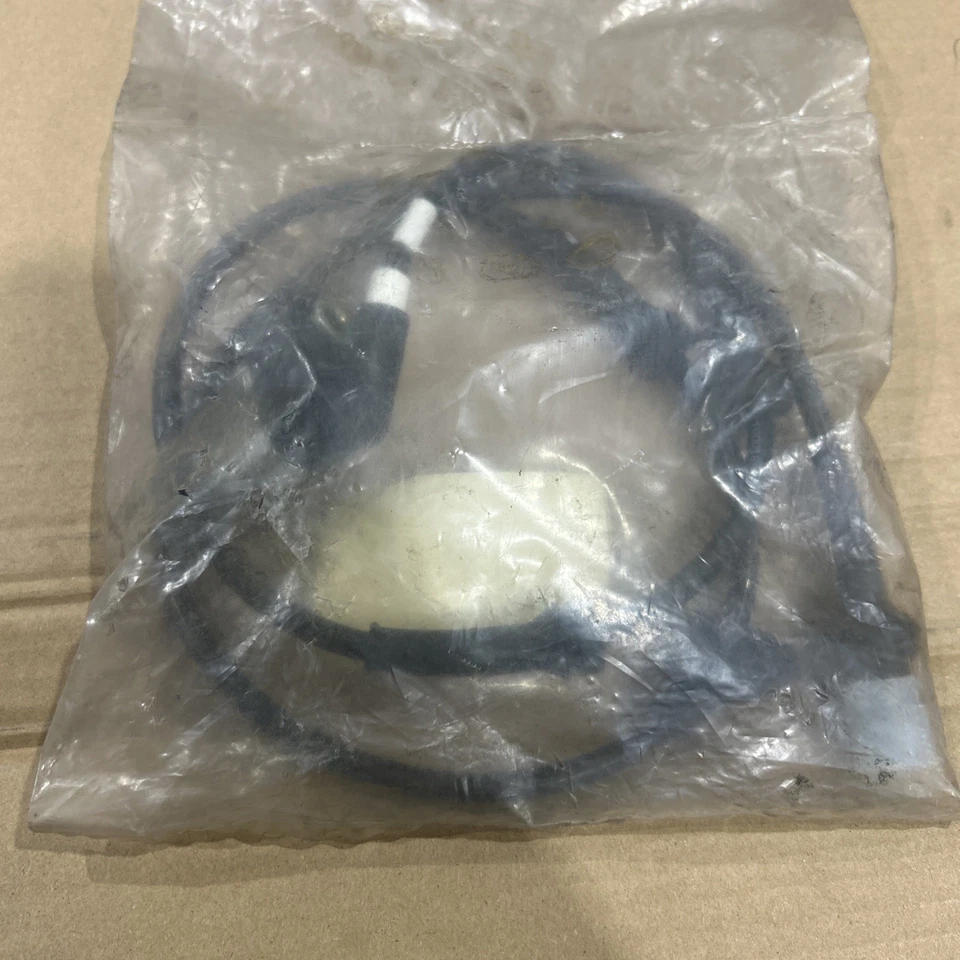 Sensor ABS ORIGINAL GM Saab 9000 DELANTERO DERECHO 8963613 EMBALAJE ORIGINAL Foto 2 de 3