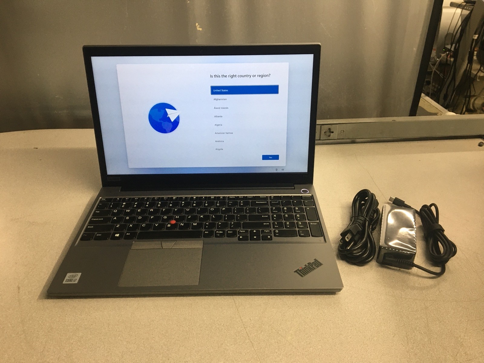 Lenovo ThinkPad T14 14” i7-10310U 16GB RAM 256GB M.2  Windows 11 Pro Laptop