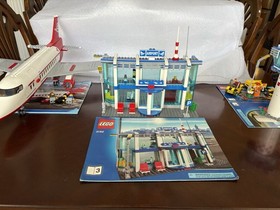 LEGO City Airport 3182 99% Complete W/ Instructions