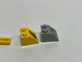 LEGO Star Wars 7141 Naboo Fighter Printed Parts Yellow Tile Cockpit Display