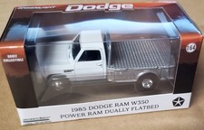 Greenlight 1985 Dodge Power Ram W350 Dually Flatbed Ranch Truck 1:64 White Mopar