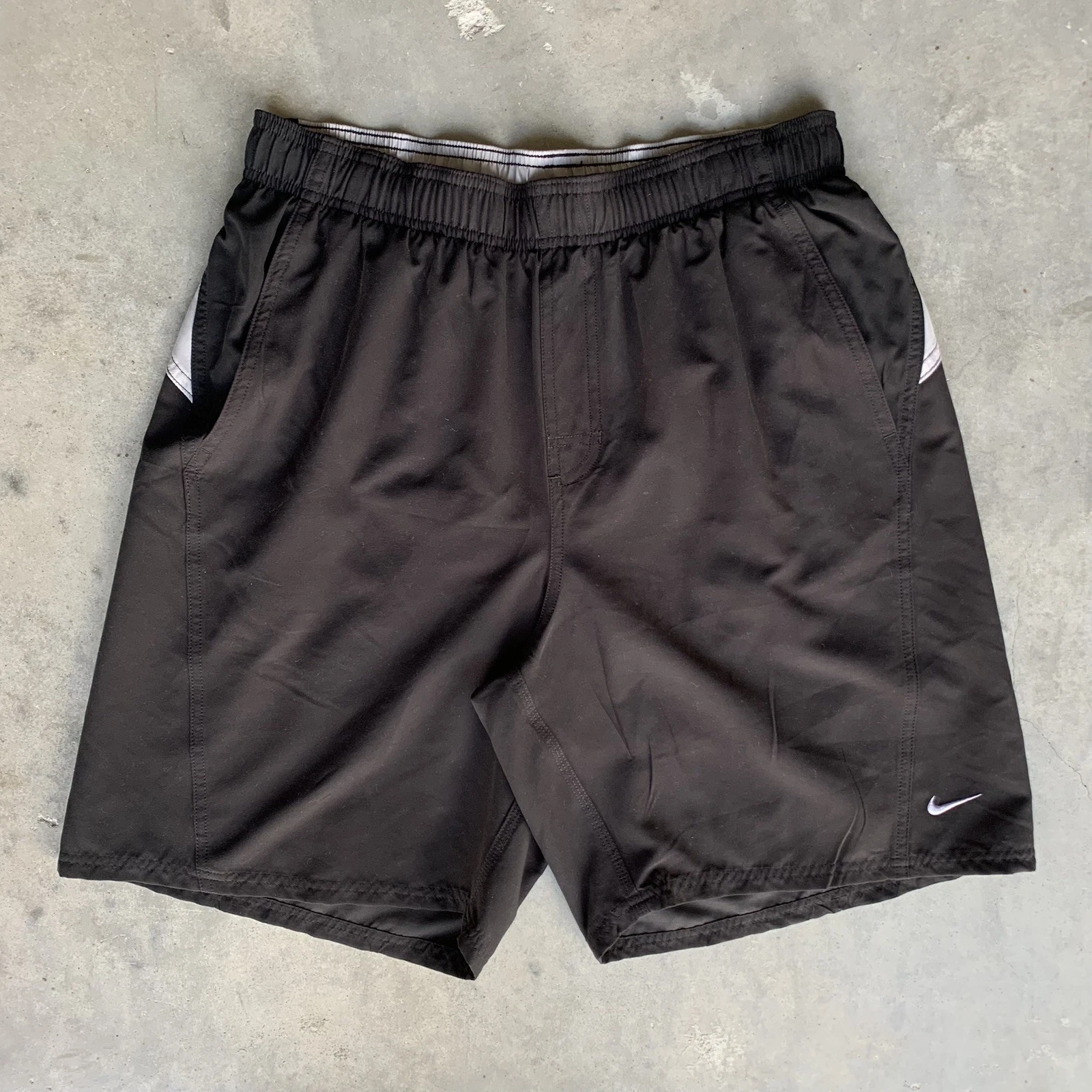 Vintage Nike Athletic Shorts Gray Black Size M Embroidered Logo Swoosh Sports