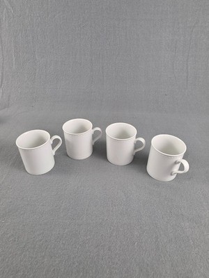 SET OF 4 - Crate & Barrel STACCATO White Coffee Mugs Kathleen Wills Japan