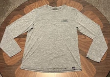 Patagonia Gray Logo Mountains Base Layer Shirt Mens S