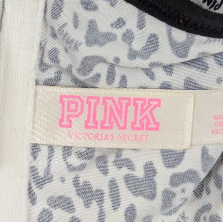 Bralette push up rosa Victoria's Secret para mujer grande negro blanco estampado animal Foto 3 de 4