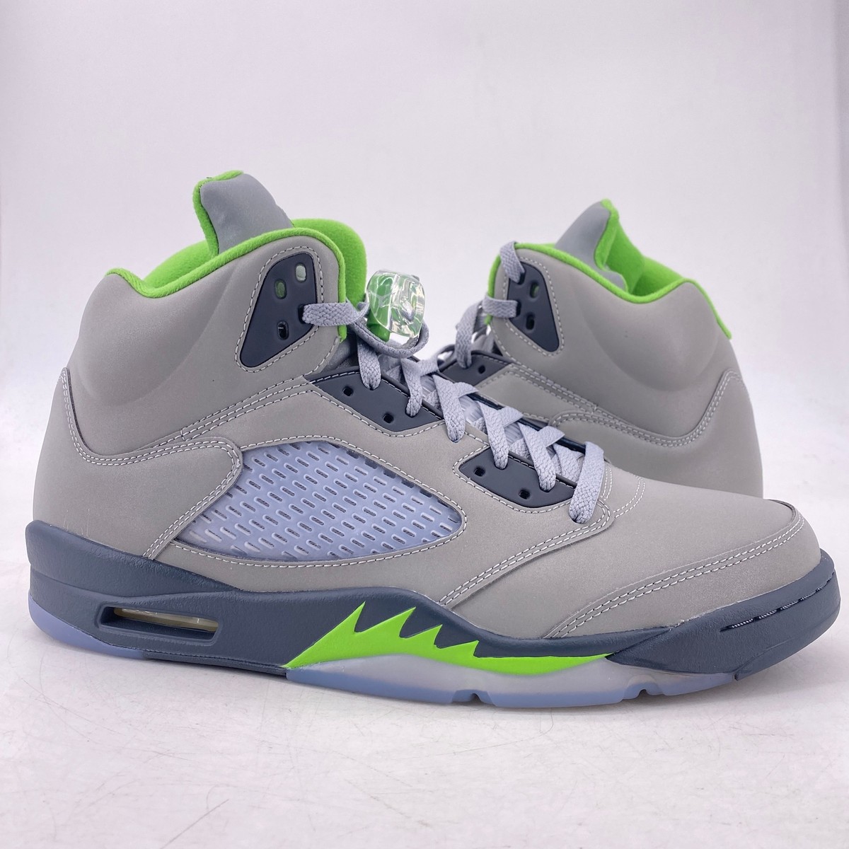 NIKE AIR JORDAN 5 RETRO GREEN BEAN 【傷あり】 After 16 Years, the Air Jordan 5 