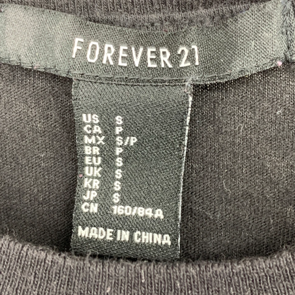 Camiseta negra corta Forever 21 para mujer talla pequeña cafeína 2162 cuello redondo usada en excelente estado Foto 2 de 4