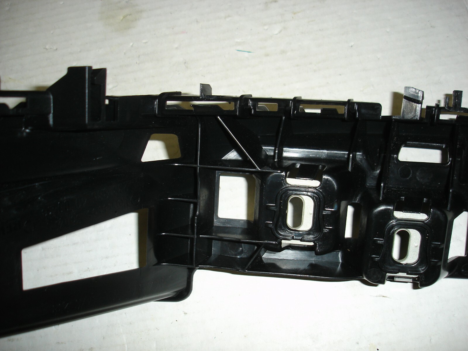 MERCEDES-BENZ A 2388803400 RIGHT SIDE MOUNT PANEL BUMPER SUPPORT 
