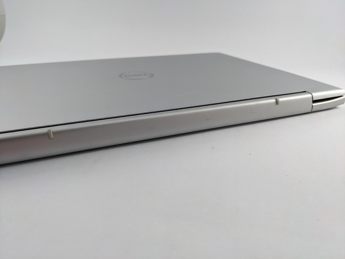 U127 DELL Inspiron 7391 P114G Core i5 10210U メモリ8GB ジャンク