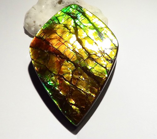 340 Carat.!! I Sammler Ammolite /Drachenschuppe Rot Grün-Golden-Orange + VIDEO - Bild 3 von 7