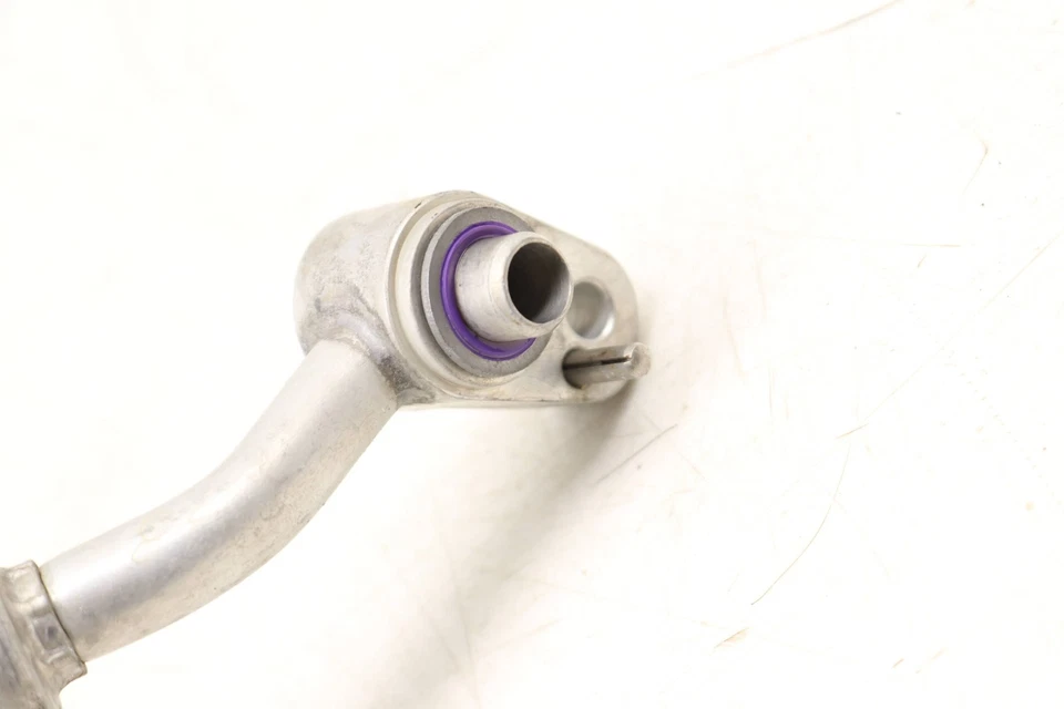 2017-2021 BMW 230I XDRIVE 2,0 л - шланг переменного тока / линия (высокое давление) 9337130 - Изображение 3 из 4