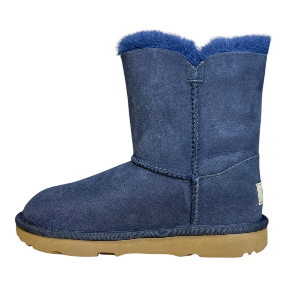 Botas de gamuza Ugg Bailey Button II azul marino para niñas pequeñas | 1017400K Foto 3 de 4