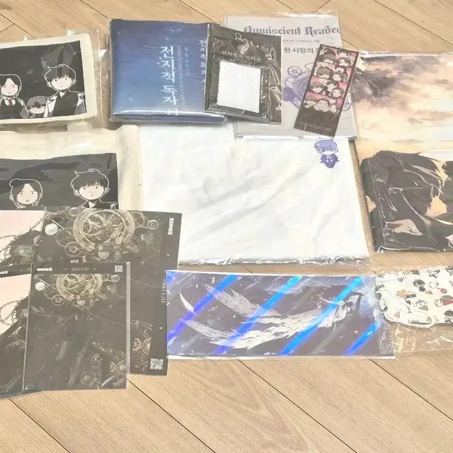 Jeonjikje Pop-up Novel T-Shirts, Eco Bags & Goods Bundle