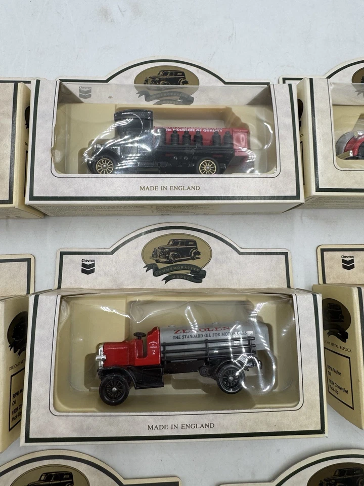 Lote de 11 vehículos diecast Lledo Chevron serie conmemorativa nuevos en caja Inglaterra de colección Foto 3 de 4